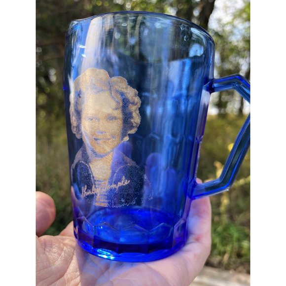 Antique 1930s 2 Shirley Temple Creamer PItchers Blue Hazel Atlas - Picture 3 of 11
